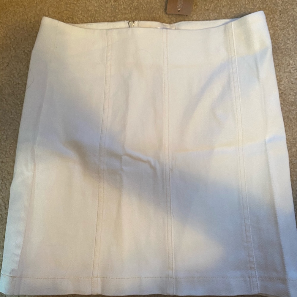 White denim skirt